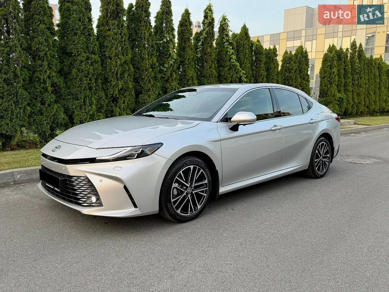 Toyota Camry 2025 photo 3