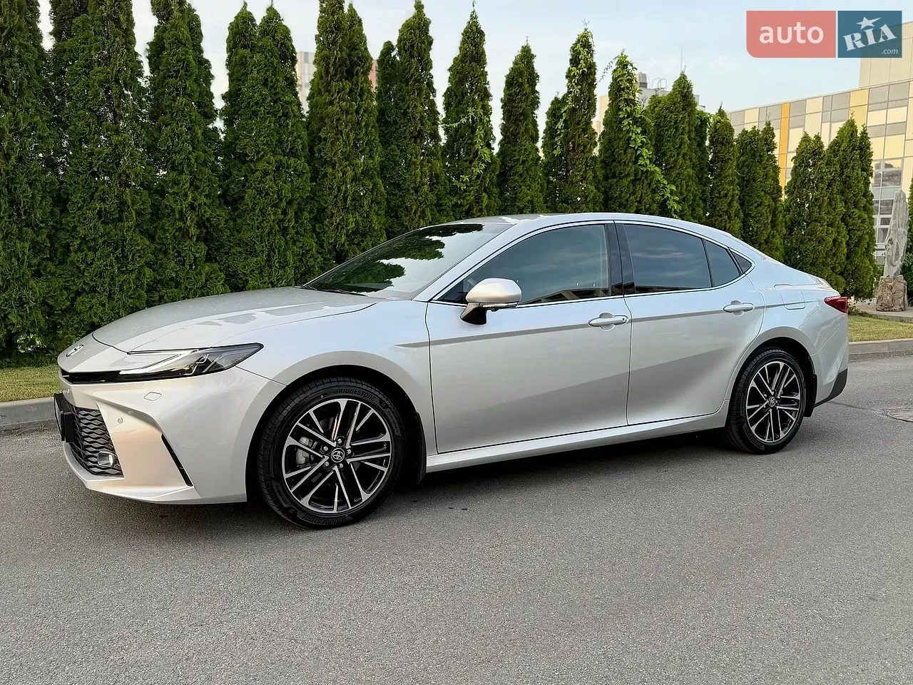 Toyota Camry 2025 photo 5