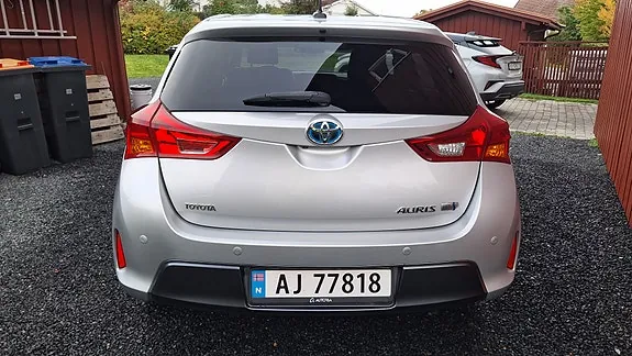 Toyota Auris 2013 photo 5