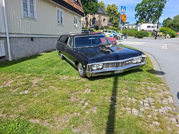 Chevrolet Impala 1967 photo 3