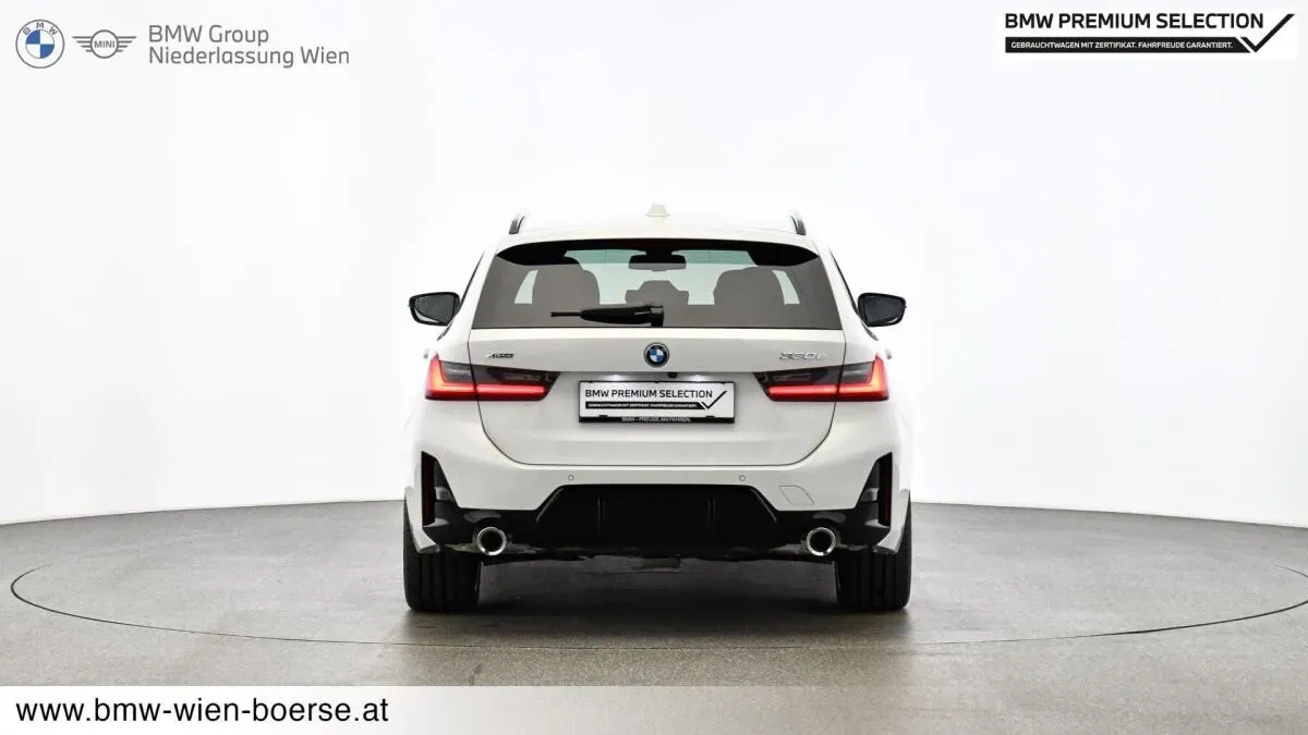 BMW 3 Series 2024 photo 2