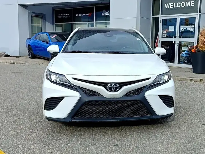 Toyota Camry 2020 photo 3