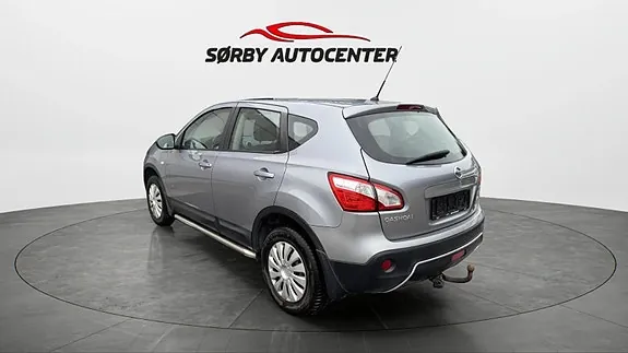 Nissan Qashqai 2010 photo 2