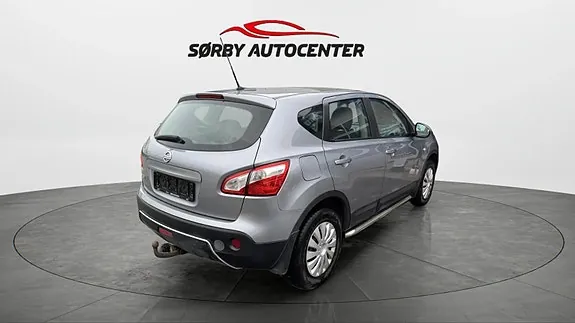 Nissan Qashqai 2010 photo 3