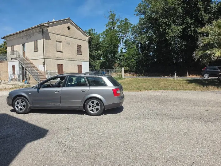 Audi A4 2003 photo 5