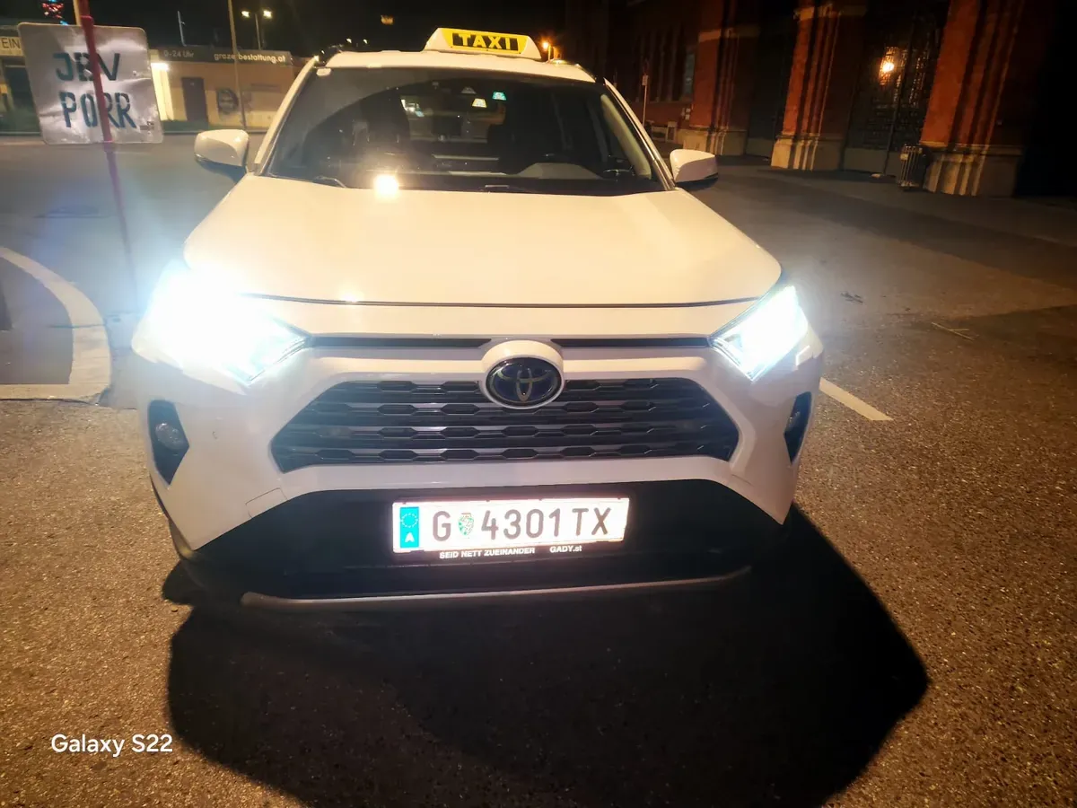Toyota Rav4 2022 photo 3