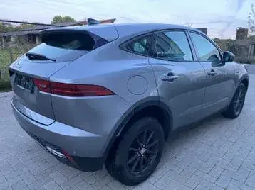 Jaguar E-Pace 2021 photo 4