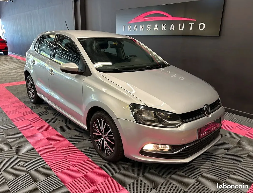 Volkswagen Polo 2016 photo 2