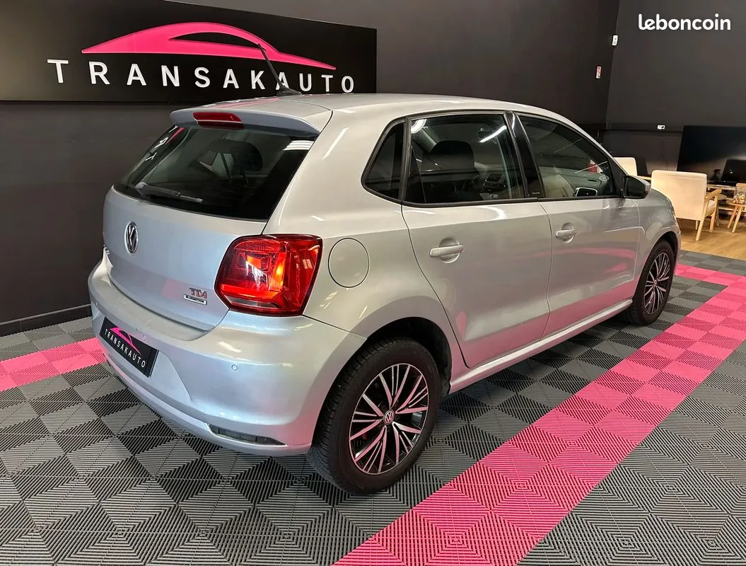 Volkswagen Polo 2016 photo 4