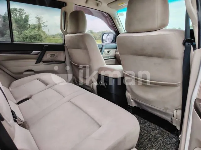 Mitsubishi Montero 2018 photo 4