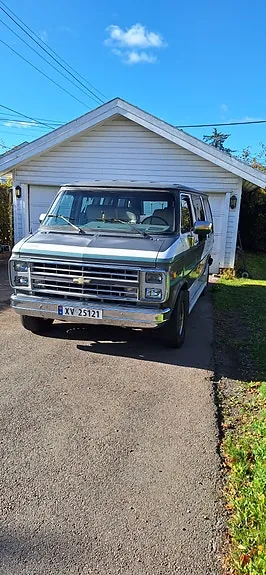 Chevrolet G20 1990 photo 2