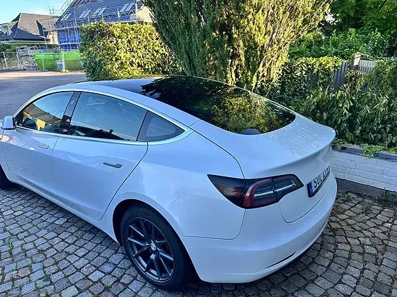 Tesla Model 3 2020 photo 2