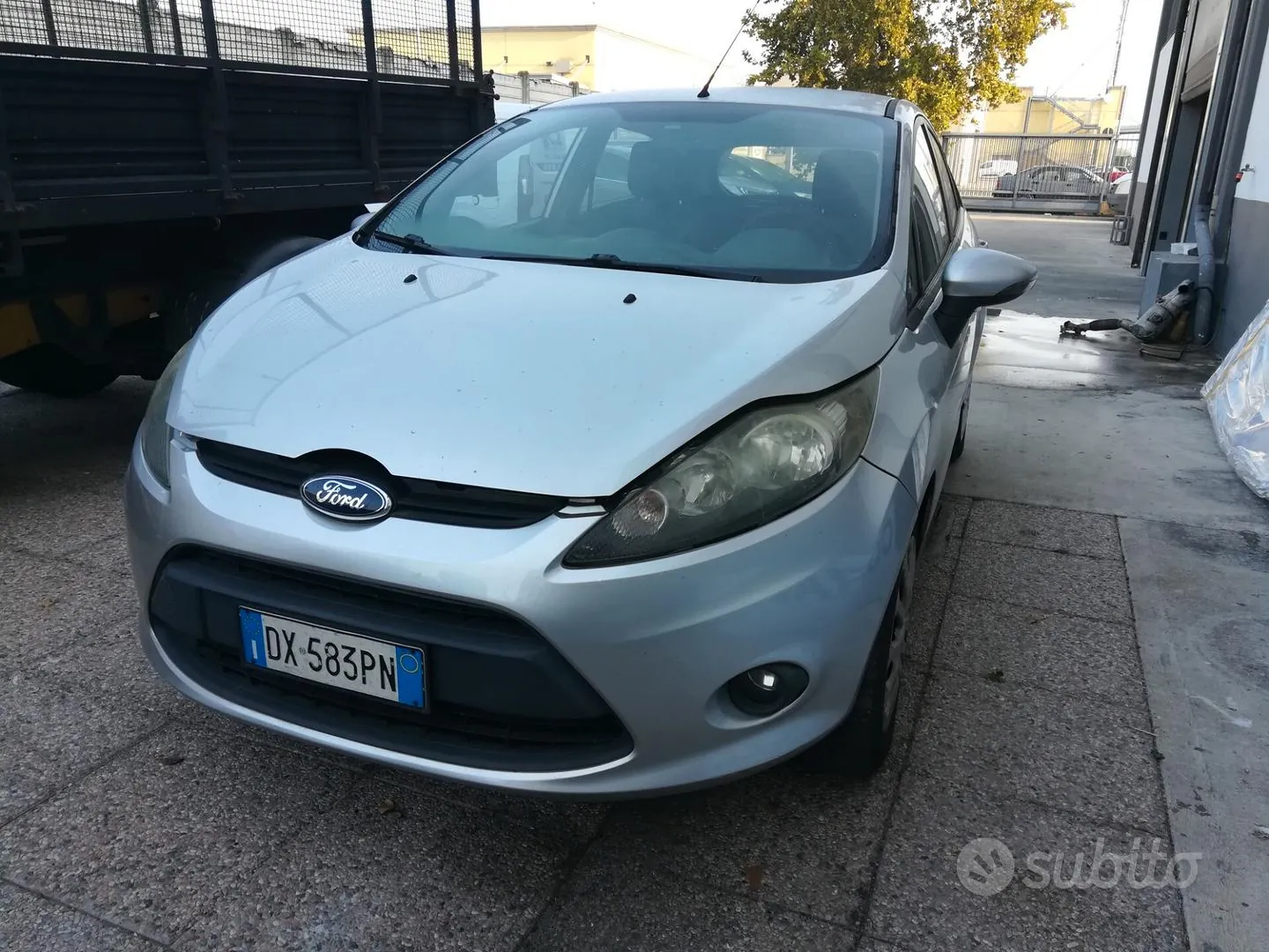 Ford Fiesta 2009 photo 2