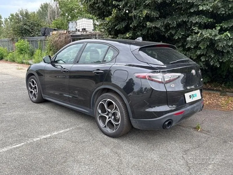 Alfa Romeo Stelvio 2024 photo 3