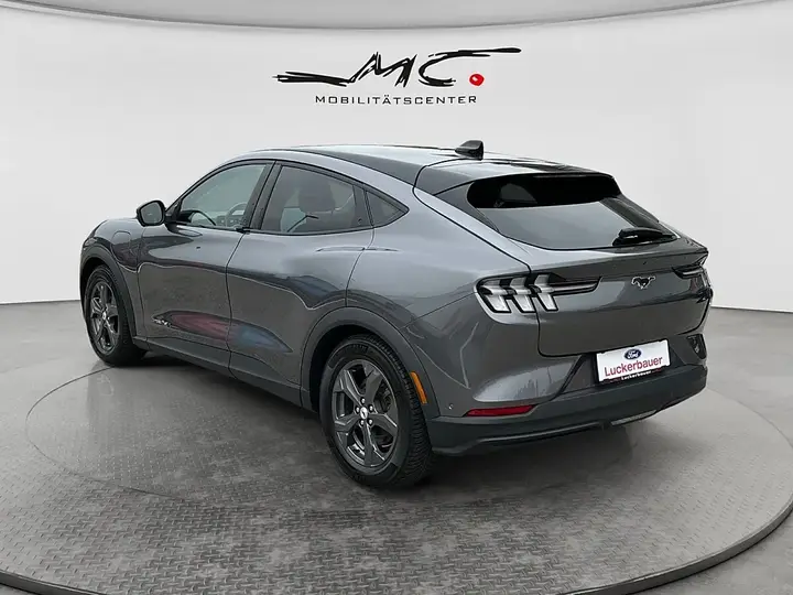 Ford Mustang Mach-E 2021 photo 3