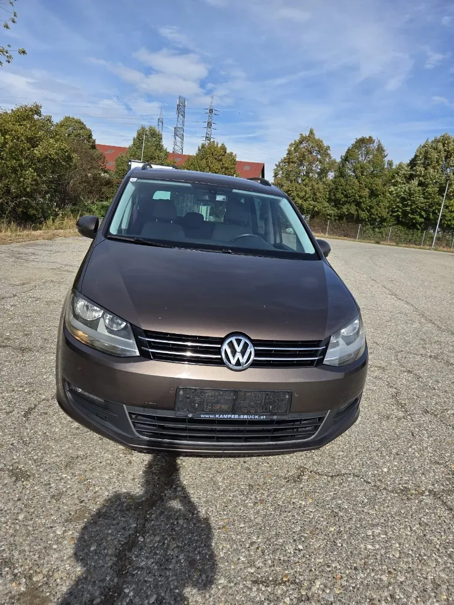 Volkswagen Sharan 2010 photo 2
