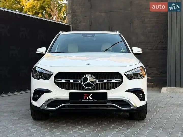 Mercedes-Benz Gla 2024 photo 4