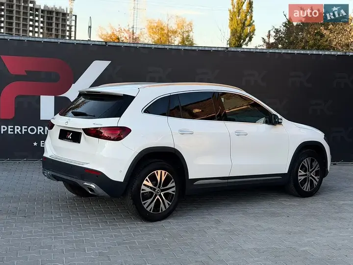 Mercedes-Benz Gla 2024 photo 5