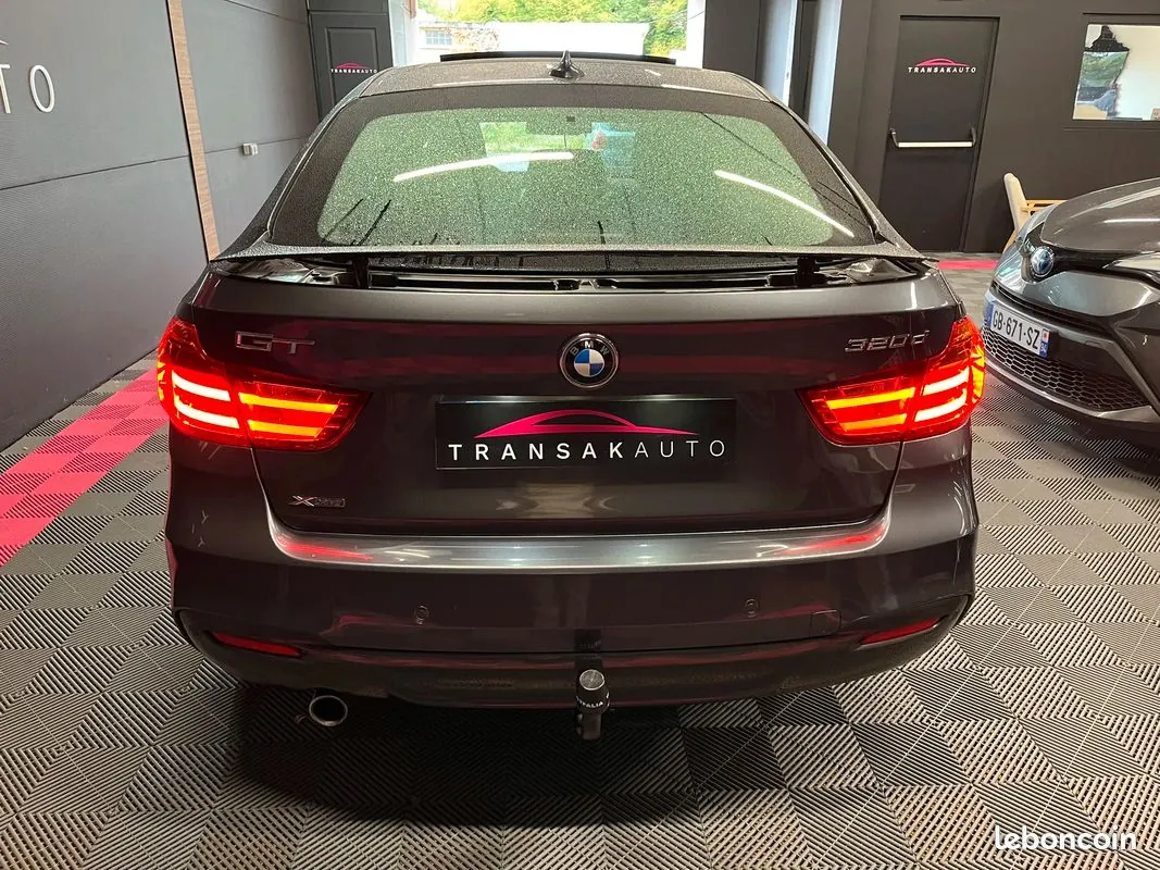 BMW Série 3 2015 photo 5