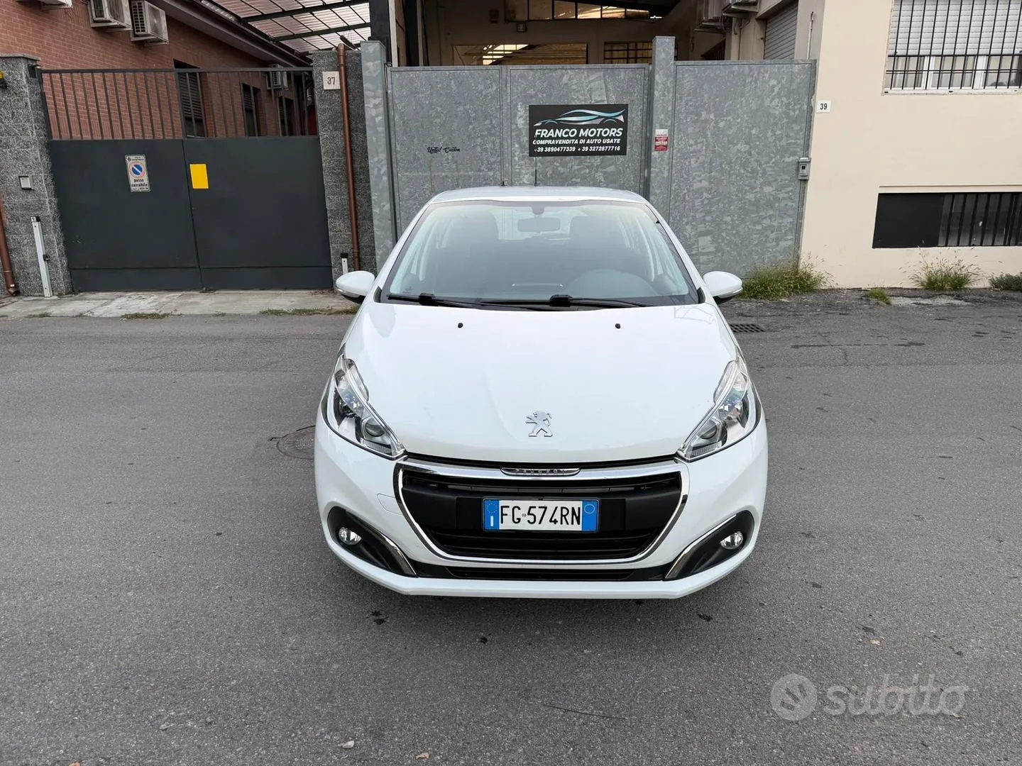 Peugeot 208 2016 photo 3