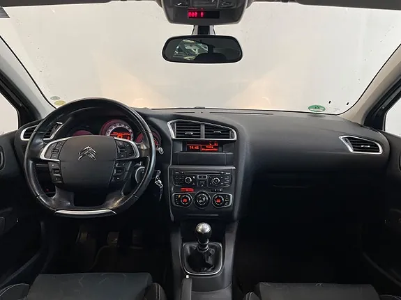 Citroen C4 2011 photo 5