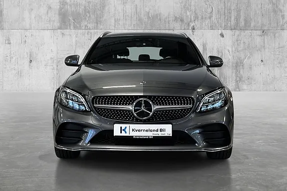 Mercedes-Benz C300 2020 photo 2