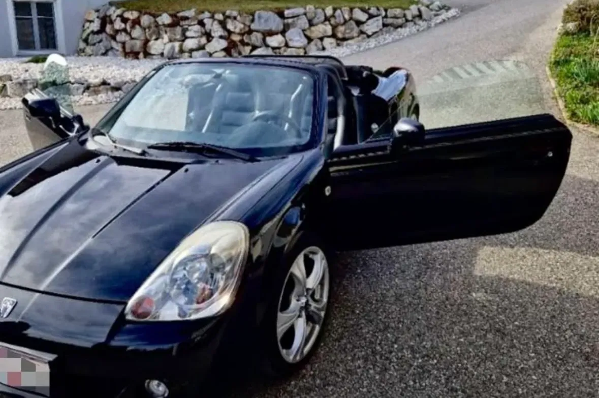 Toyota Mr2 2003 photo 3