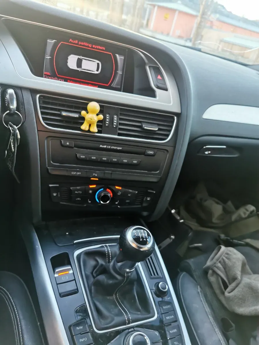Audi A4 2014 photo 3