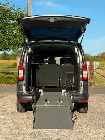 Volkswagen Caddy Maxi 2022 photo 3