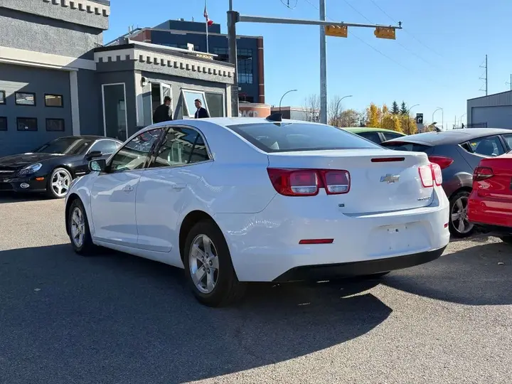 Chevrolet Malibu 2016 photo 4