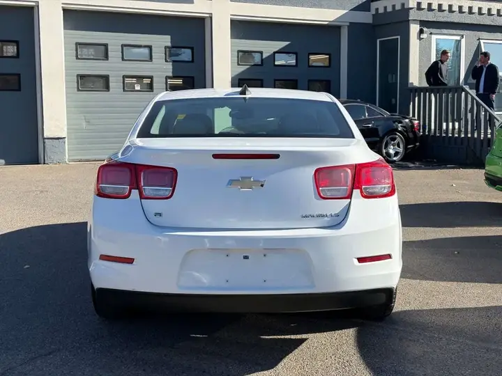 Chevrolet Malibu 2016 photo 5