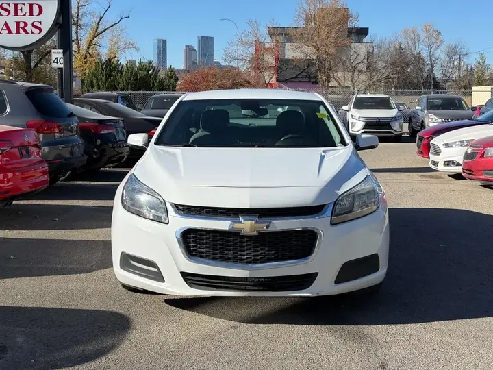 Chevrolet Malibu 2016 photo 2