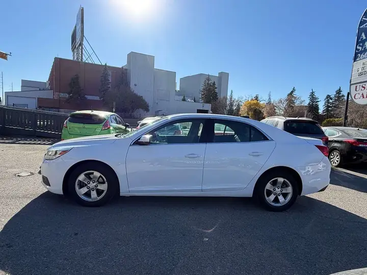 Chevrolet Malibu 2016 photo 3