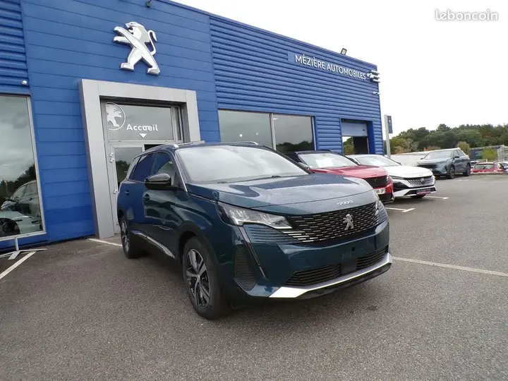 Peugeot 5008 2024 photo 2