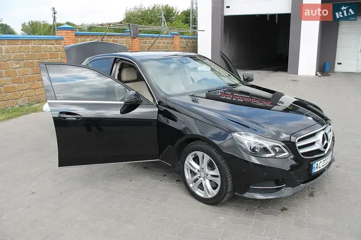 Mercedes-Benz E-Class 2013 photo 3
