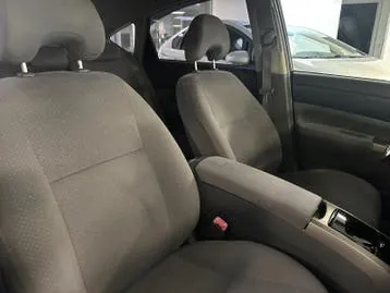 Toyota Auris 2013 photo 2