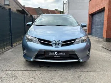 Toyota Auris 2013 photo 3