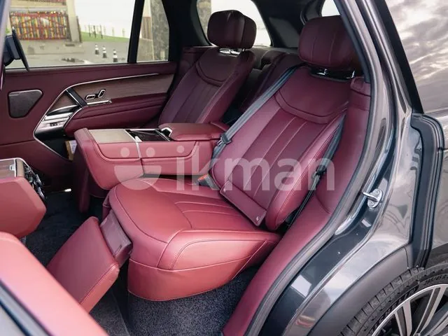Land Rover Range Rover 2026 photo 4