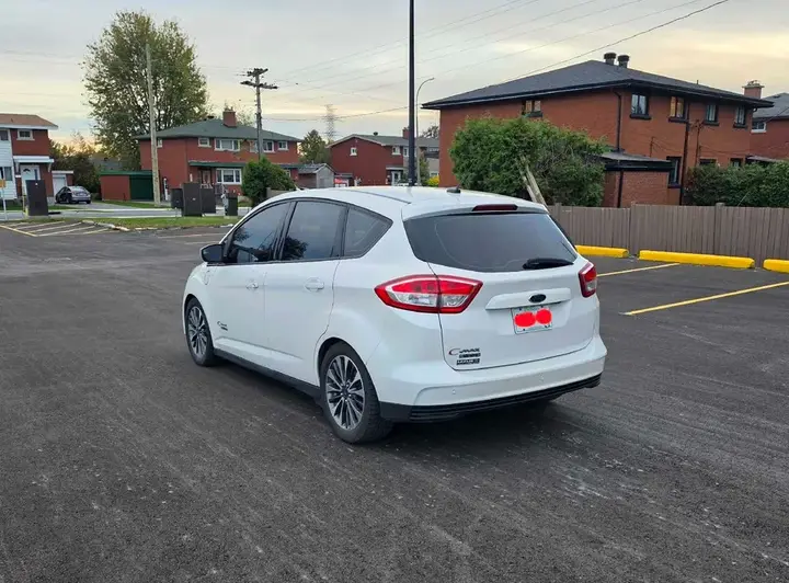 Ford C-Max 2017 photo 3