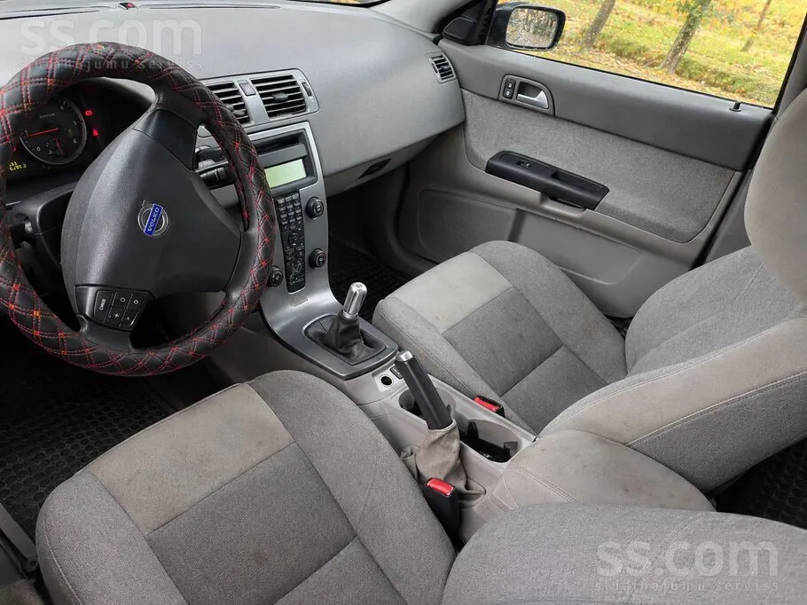 Volvo V50 2004 photo 4