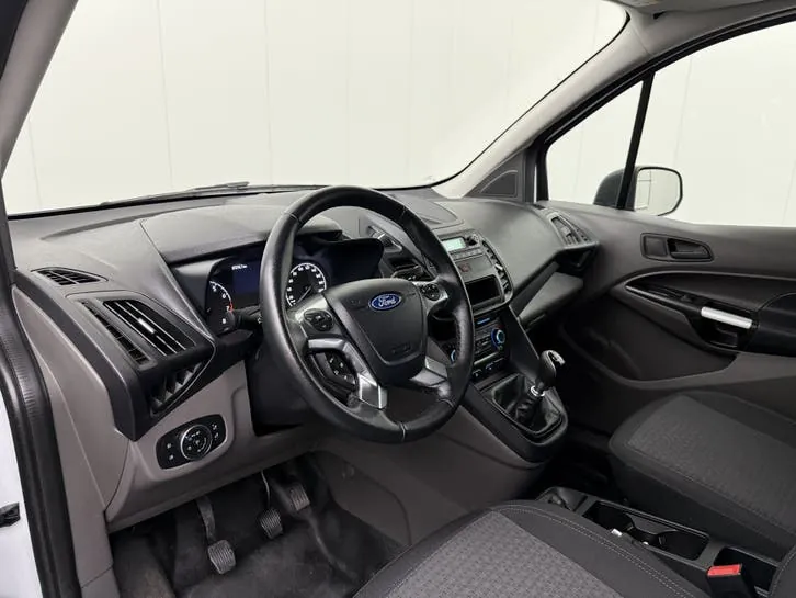 Ford Transit Connect 2024 photo 3