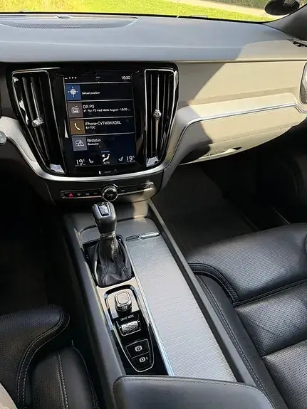 Volvo V60 2019 photo 3