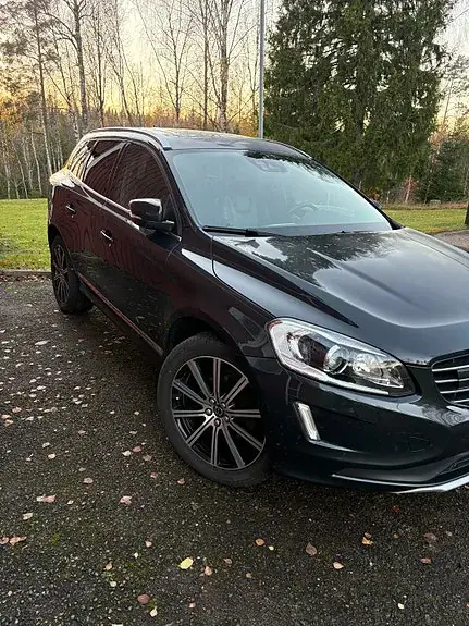 Volvo Xc60 2017 photo 2