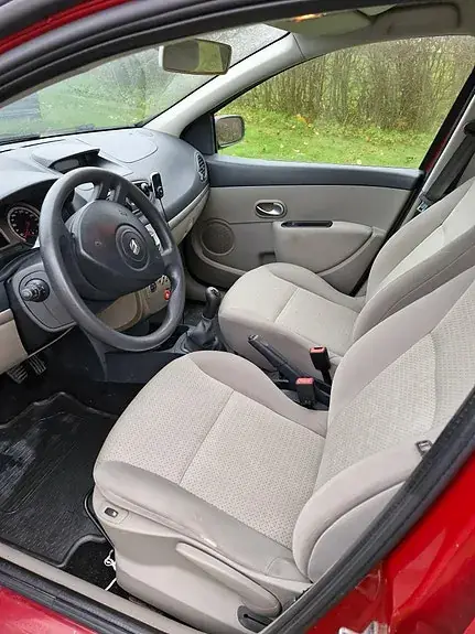 Renault Clio 2009 photo 3