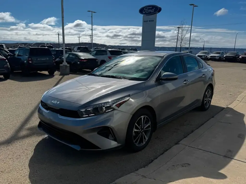 Kia Forte 2023 photo 3