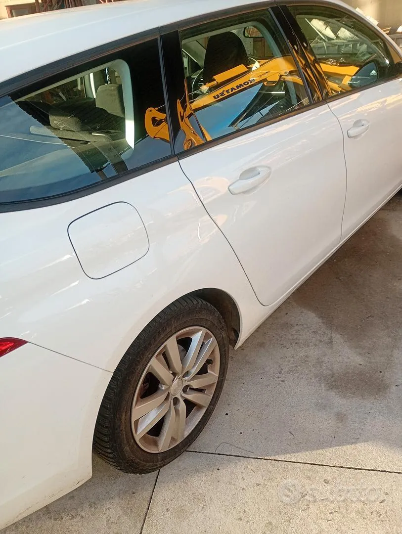 Peugeot 308