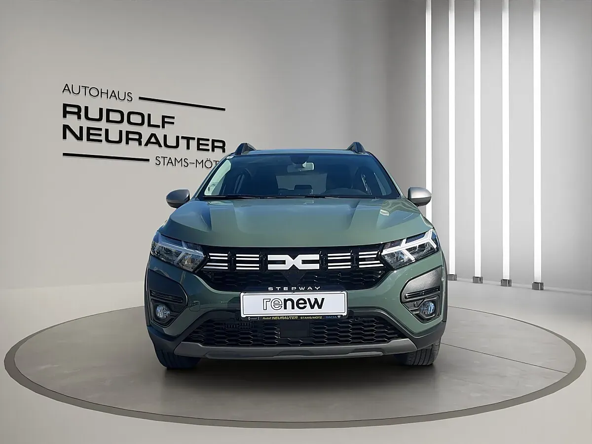 Dacia Sandero Stepway Expression Tce 110 2023 photo 2
