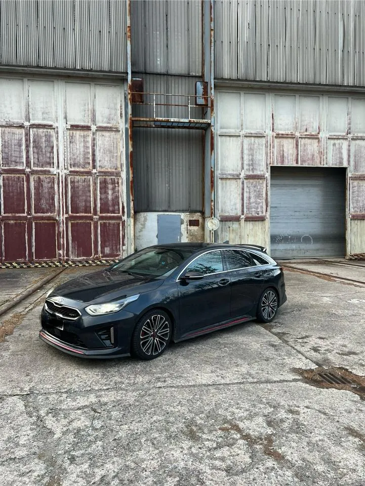 Kia Proceed