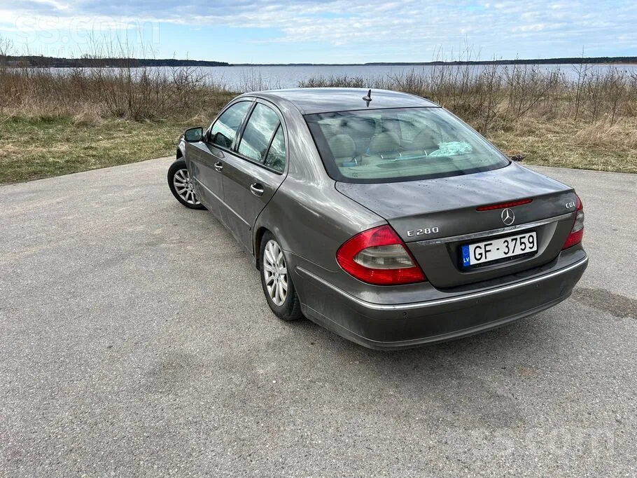Mercedes-Benz E280 2006 photo 4