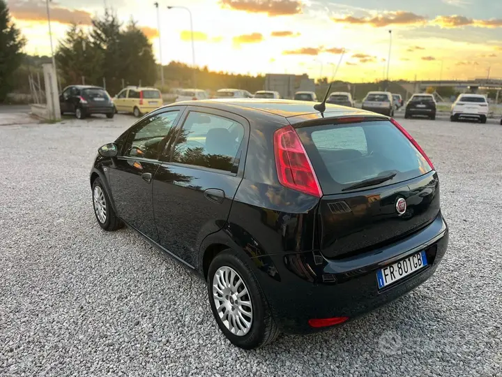 Fiat Punto 2018 photo 2